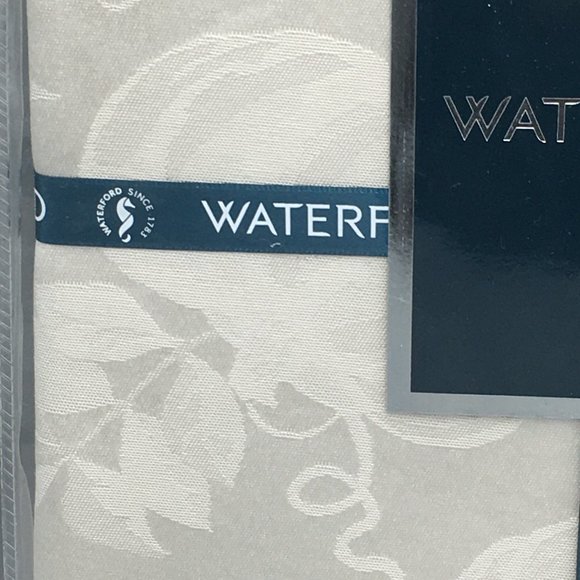 WATERFORD Pumpkin Linen Vine Damask Tablecloth 70x104 Formal Fall Thanksgiving - Picture 6 of 11